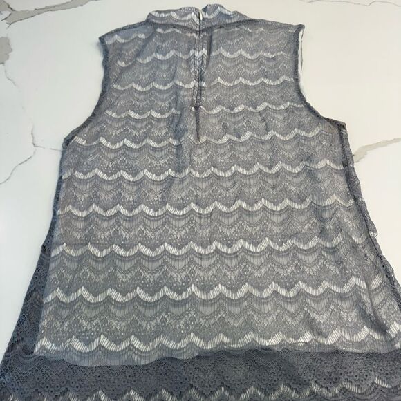 Gray Lace Sleeveless Top - Picture 2 of 6